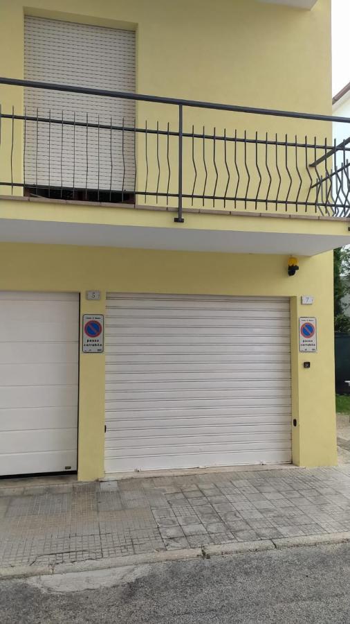 Appartamento Marcella A Due Passi Dal Mare Marcelli Zewnętrze zdjęcie